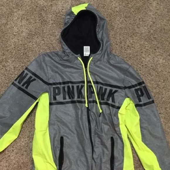 Rain coat - Picture 1 of 1